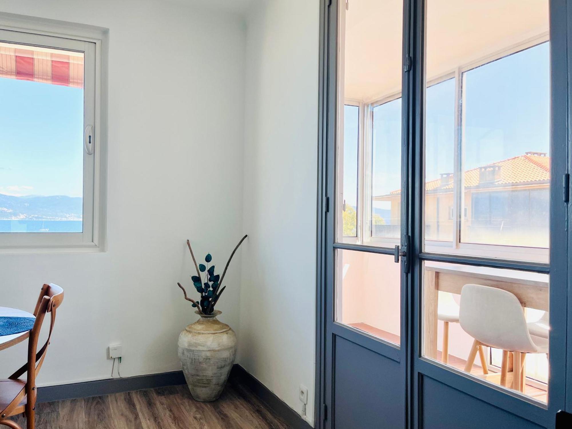Front De Mer Beau T3 Climatise Balcon Parking Ajaccio Аячо Екстериор снимка